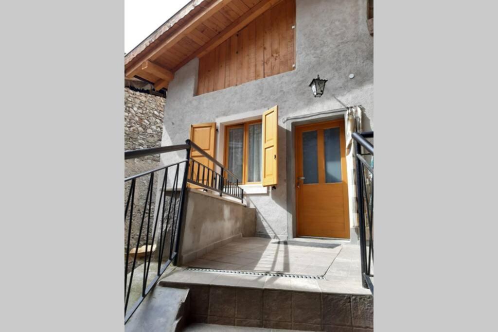 Ca' Berti Appartamento Con Terrazza Ville Del Monte Tenno Exterior photo